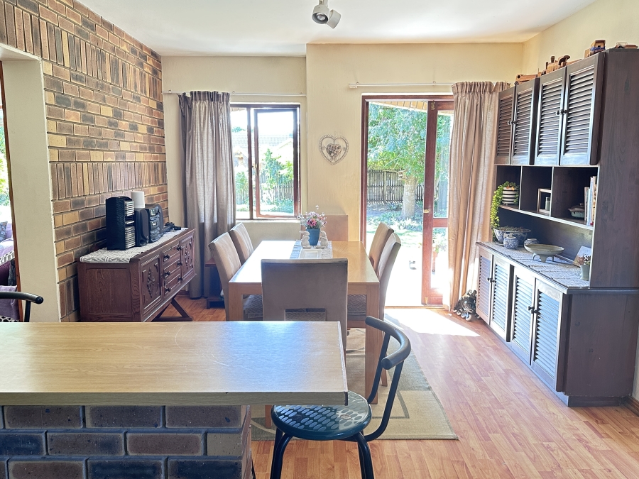 4 Bedroom Property for Sale in The Island Western Cape